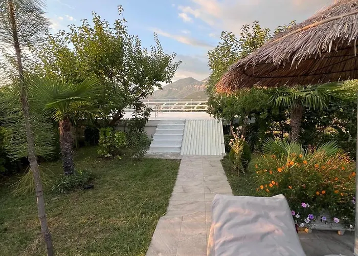 Villa Luxury - Dar Al Shams 01